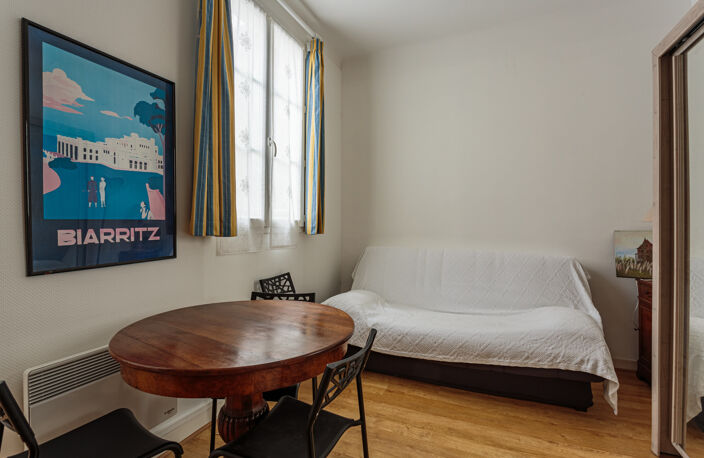 BIARRITZ   À 200 M DES HALLES   T2 AU CALME   COPROPRIÉTÉ DE — photo 3