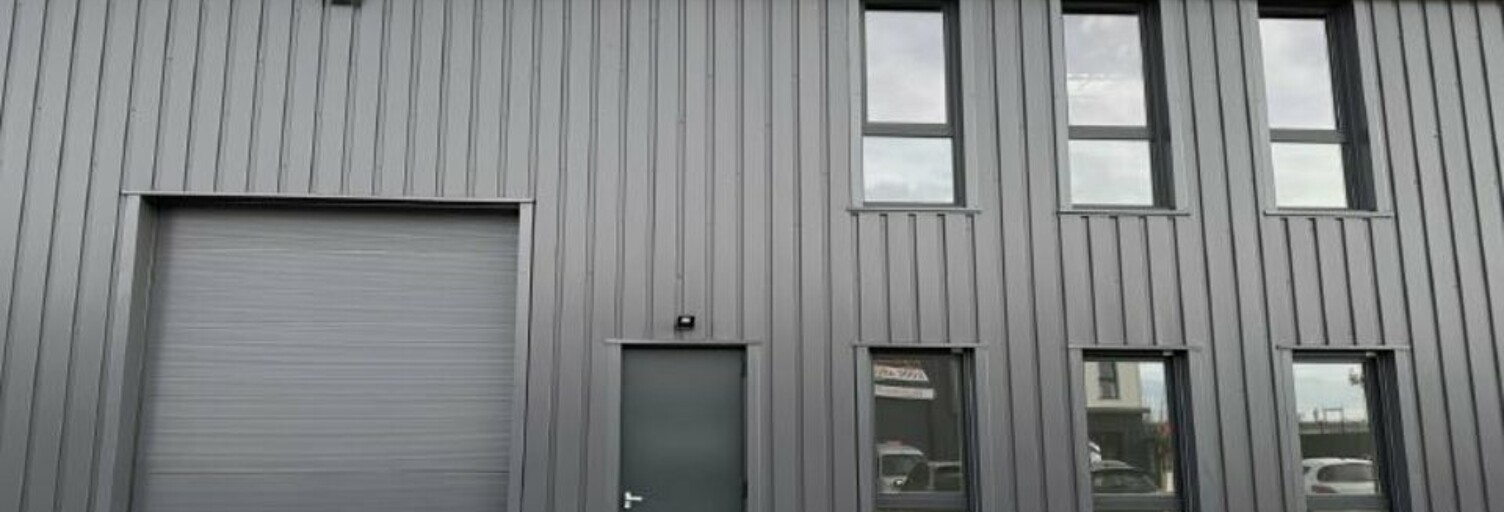 Commerce  328 m² à louer à Genay (69730)