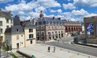 Commerce  330 m² à louer à Vannes (56000)