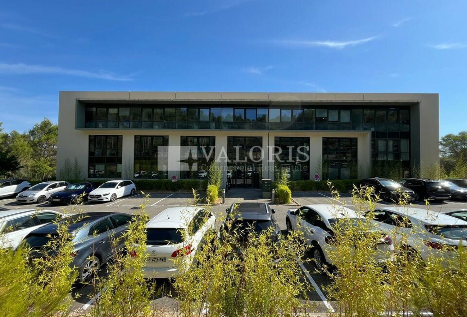 BUREAUX à LOUER — photo 1