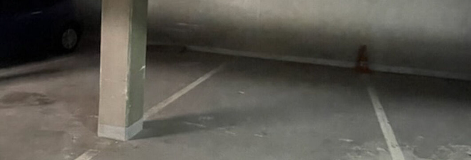 Garage   m² à louer à Rouen (76000)