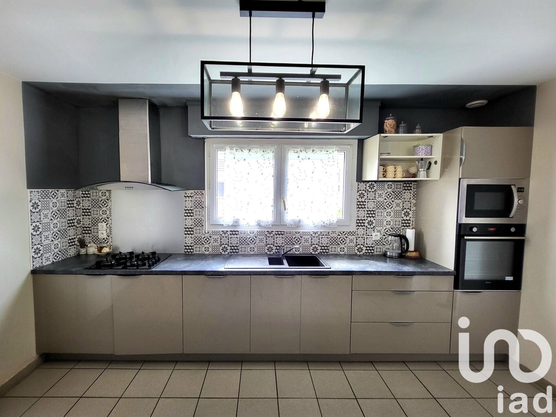 Vente Maison/villa 5 pièces - Photo 2