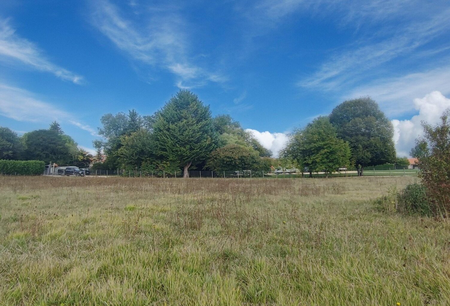 Terrain à batîr viabilisé — photo 1