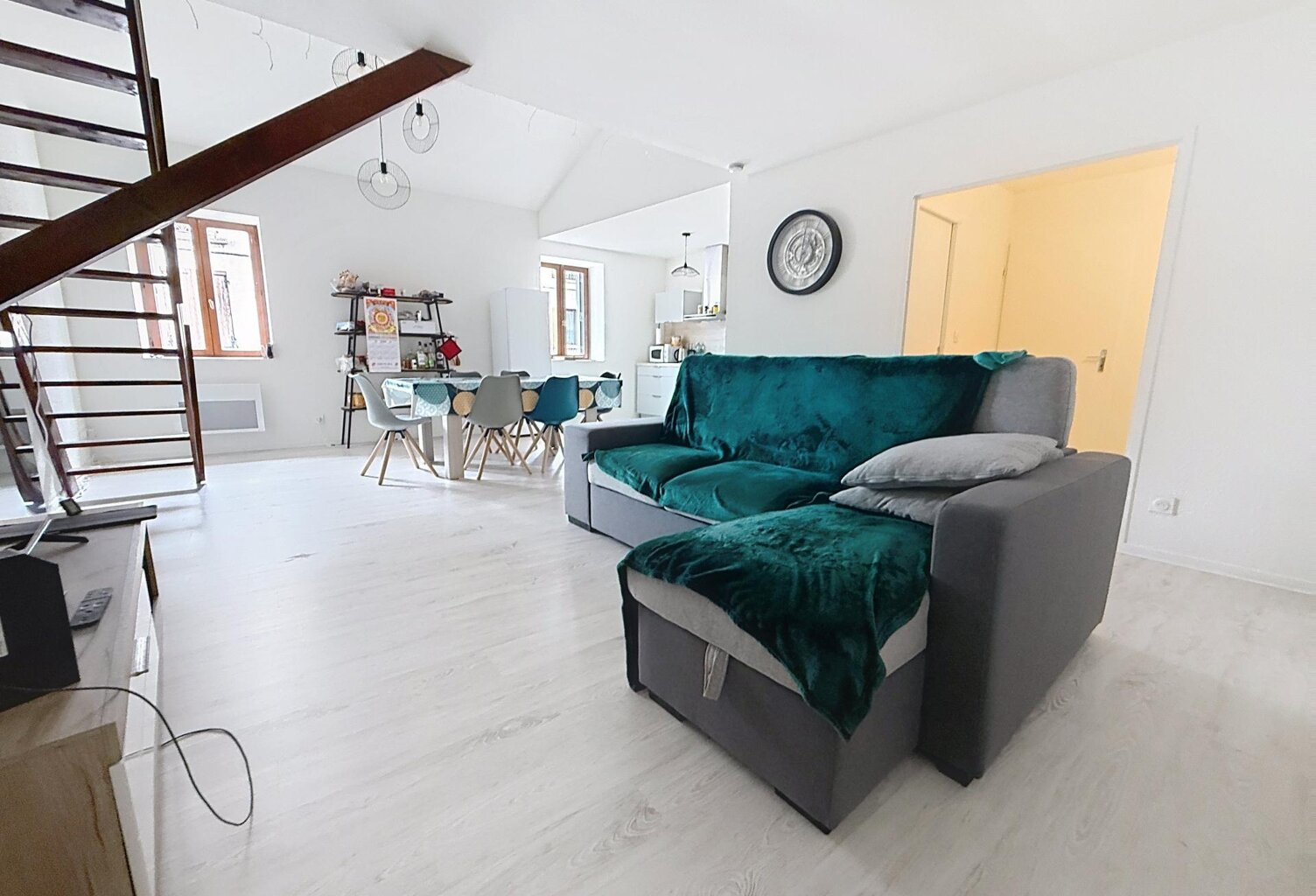 Appartement T3 rénové de 81 m² — photo 1