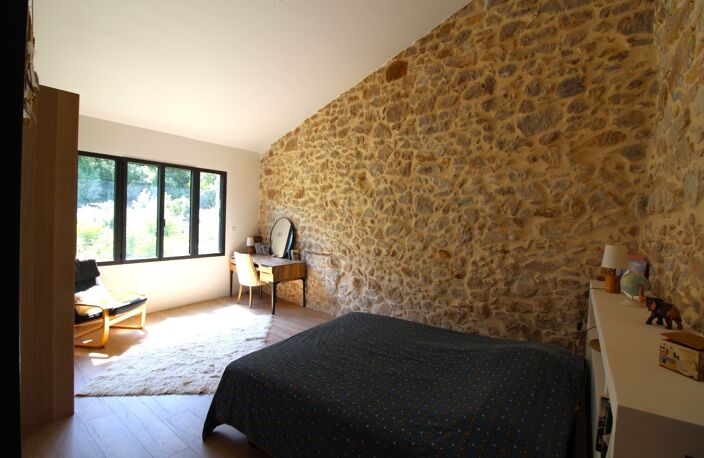 Maison Vigneronne de Charme 4 chambres + 4 Appartements à Rénover  Projet Immobilier Rare à Gabian, Jardin 400 m², 2 Garages  399.000  — photo 5