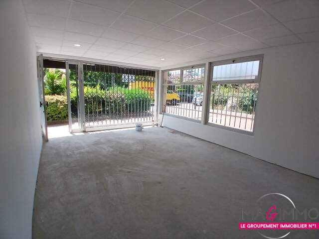Local commercial — photo du bien