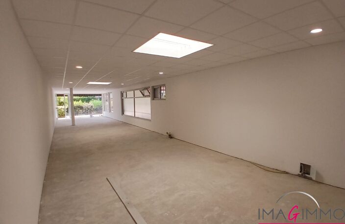 Local commercial — photo 5