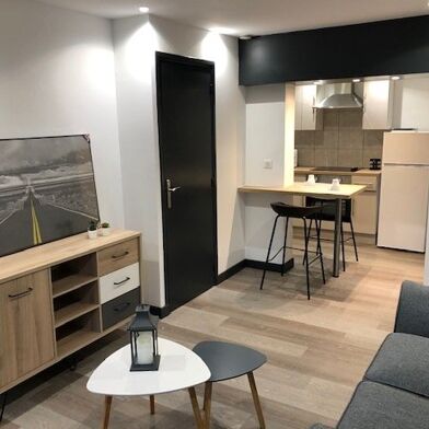 Appartement 2 pièces 708 €