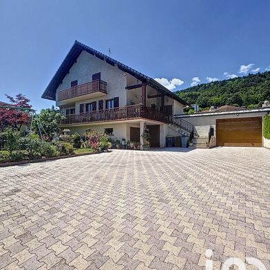 Maison 6 pièces 699000 €