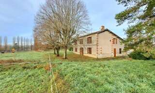 Maison 9 Pièces 379 m² à vendre à Villefranche-de-Lonchat (24610)