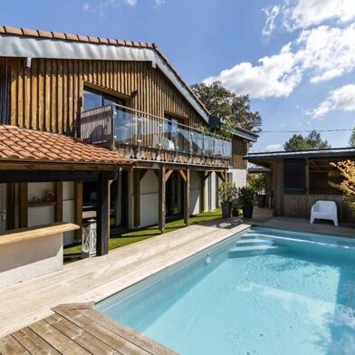 Maison 8 pièces 997500 €