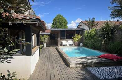 Maison 8 pièces 897500 €