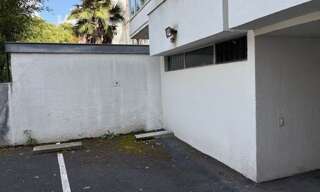 Garage   m² à vendre à Bordeaux (33000)