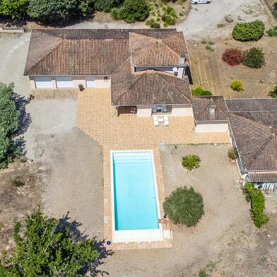 Maison 9 pièces 1033600 €