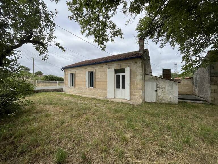 Maison en pierre de 4 pièces principales — photo 1