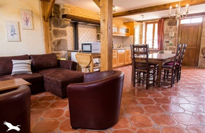 Maison en pierre de 8 pièces principales — photo 2