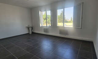 Bureau 1 Pièce 51 m² à louer à Saint-Gilles (30800)