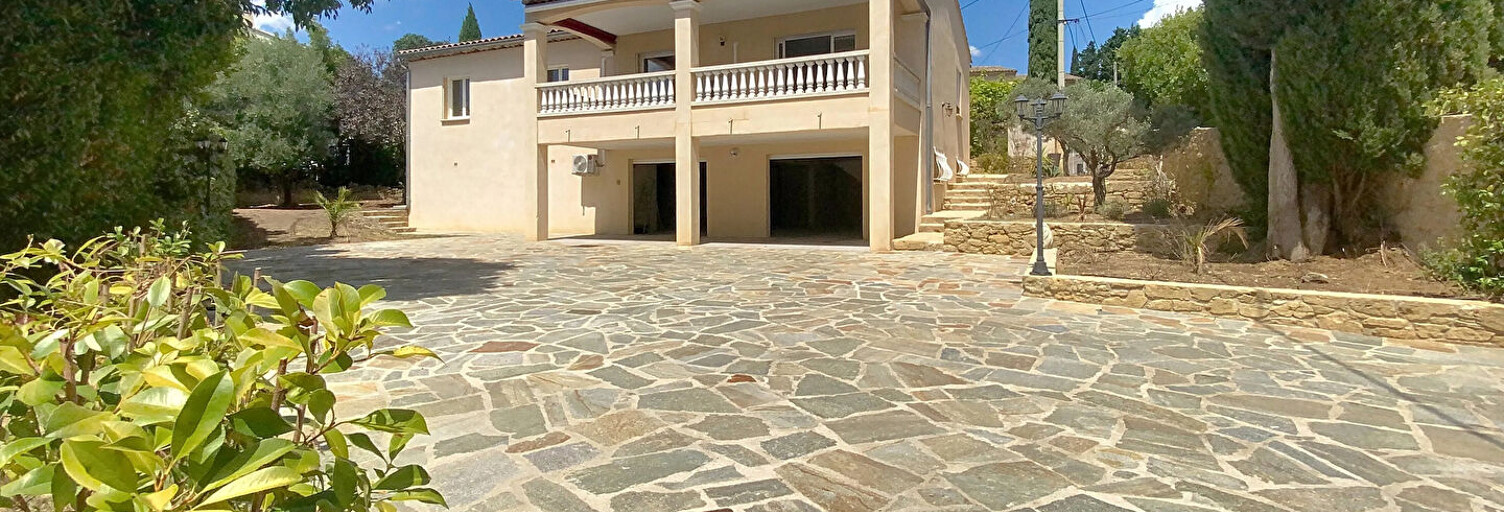 Maison 4 Pièces 123 m² à vendre à Salon-de-Provence (13300)