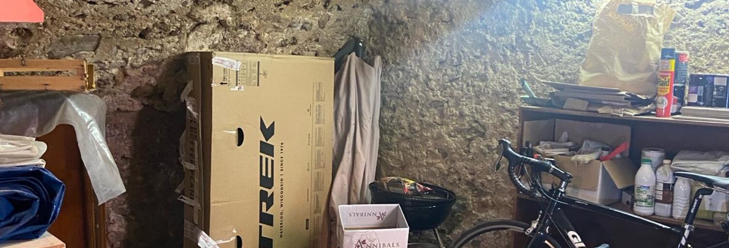 Commerce   m² à vendre à Villecroze (83690)