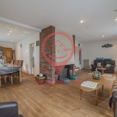 Maison 8 pièces 445900 €