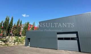 Local industriel  240 m² à louer à La Ravoire (73490)