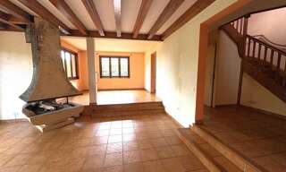 Maison 5 Pièces 190 m² à vendre à Cessy (01170)