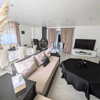 Maison 5 pièces 399000 €