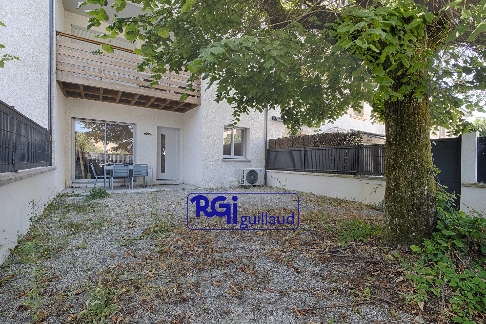 Villa / Maison  T4 à vendre Tour-du-Pin (La) 38110