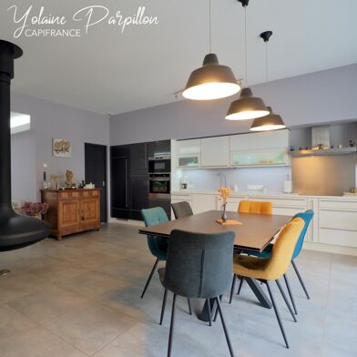 Maison 5 pièces 405600 €