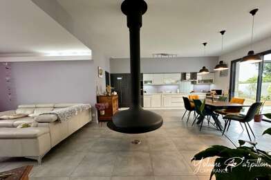 Maison 5 pièces 405600 €