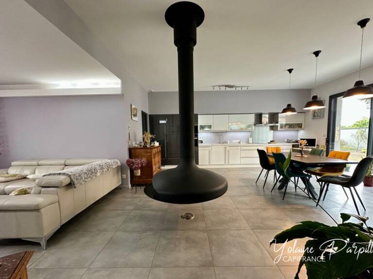 Maison à vendre 5 pièces BELLEVILLE SUR VIE (85) — photo 1