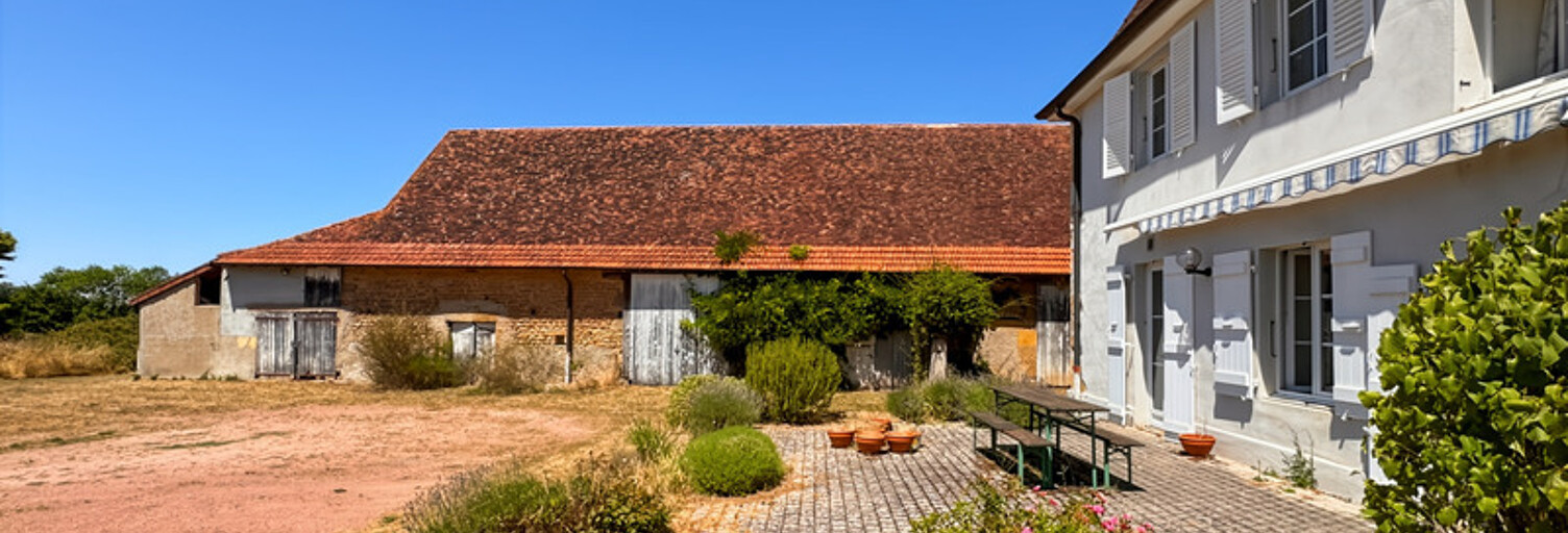 Maison 9 Pièces 234 m² à vendre à Marcigny (71110)