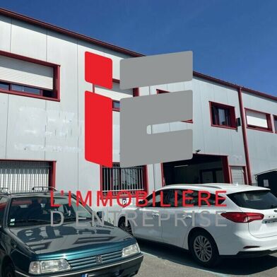 Local industriel  12500 €