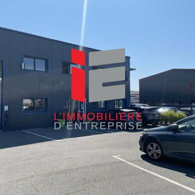 Local industriel  5634 €