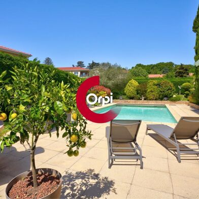 Maison 7 pièces 499000 €