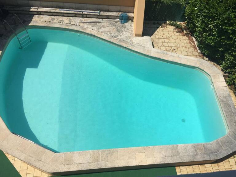 Exclusivité Orpi – Maison familiale 6 chambres avec piscine dans un cadre verdoyant et recherché — photo 1