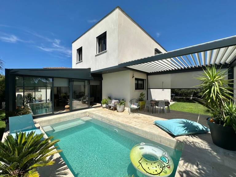 VILLA CONTEMPORAINE T5 AVEC PISCINE — photo 1