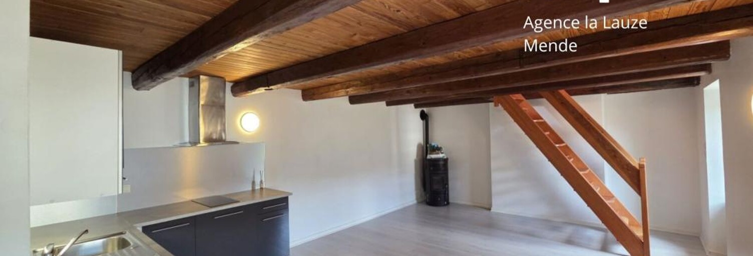 Immeuble  78 m² à vendre à Badaroux (48000)