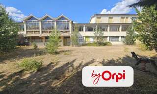 Immeuble  1238 m² à vendre à Pelouse (48000)