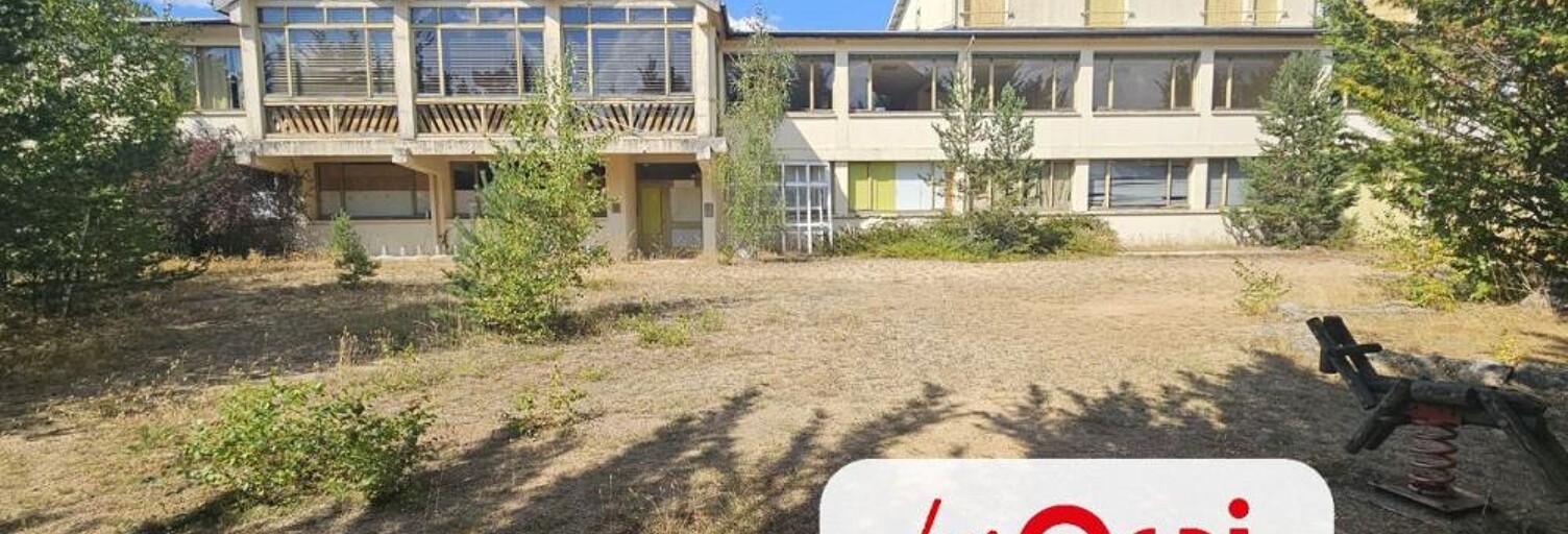 Immeuble  1238 m² à vendre à Pelouse (48000)