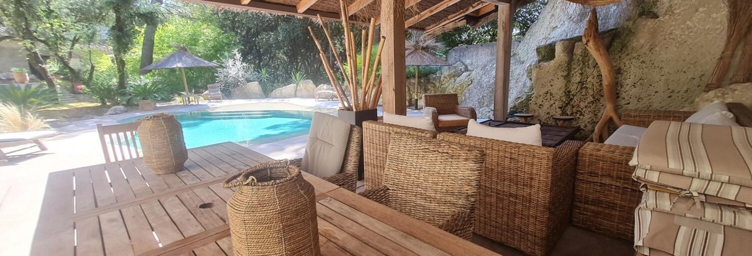 Maison 5 Pièces 120 m² à vendre à Les Angles (30133)