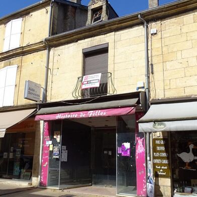 Immeuble  227900 €