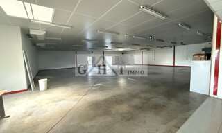 Local industriel  680 m² à louer à Quincy-Voisins (77860)