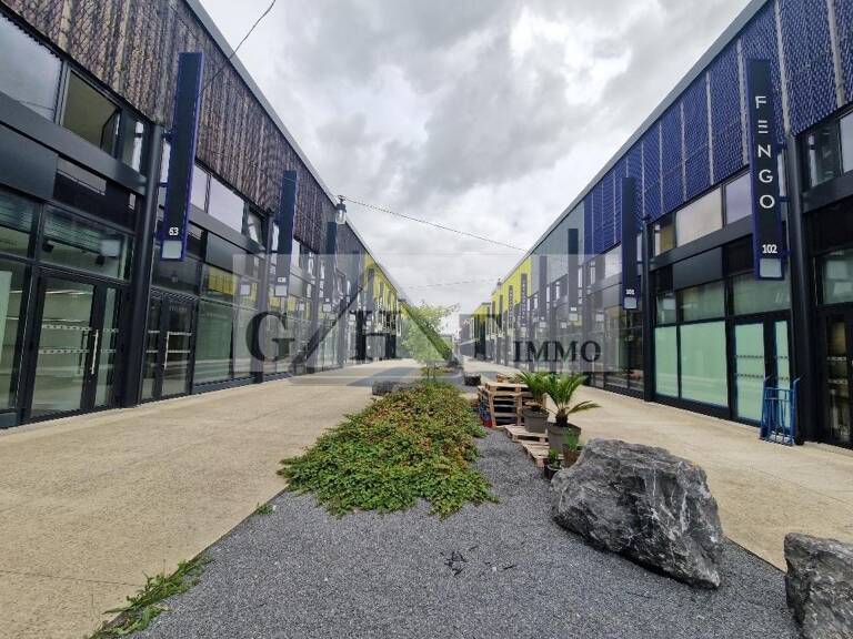 A VENDRE 593 M²  ENTREPOT BUREAUX A TREMBLAY EN FRANCE — photo 1