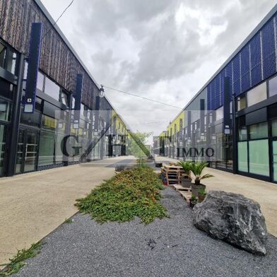 Local industriel  1280000 €