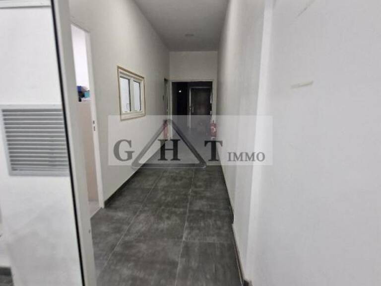 A VENDRE 273 M²  ENTREPOT BUREAUX A TREMBLAY EN FRANCE — photo 1
