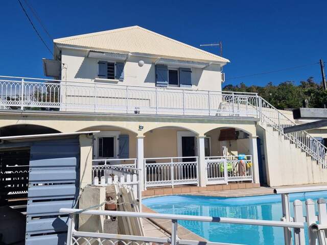 MAISON A VENDRE AVEC PISCINE ST-BENOIT ILE DE LA REUNION — photo du bien