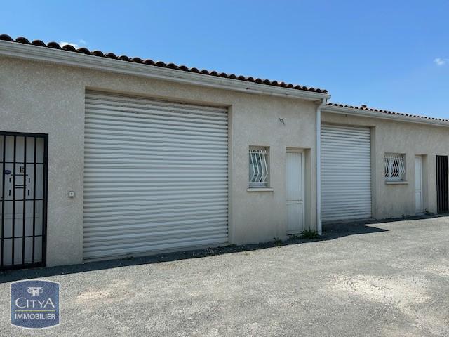 Parking  à louer Semussac 17120