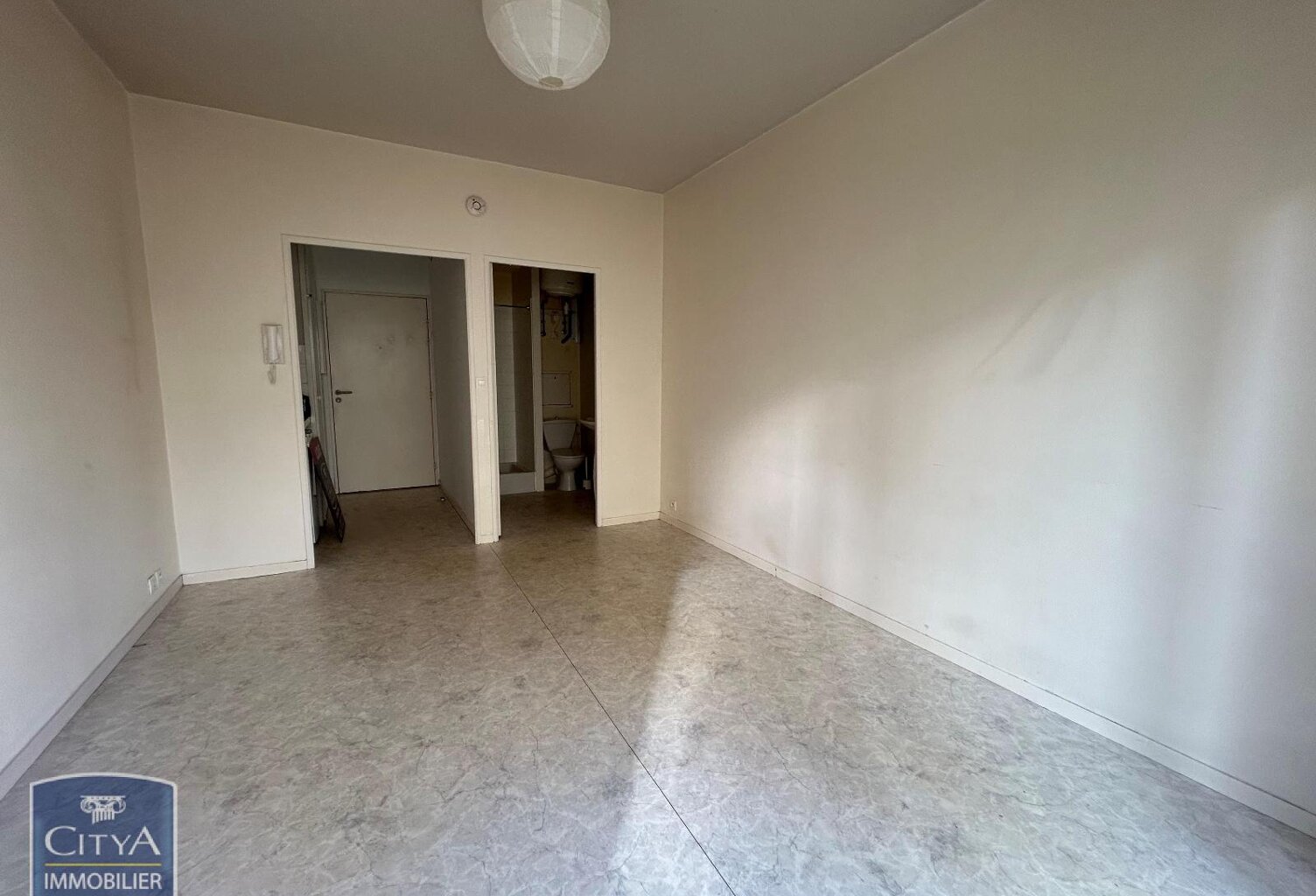 Location appartement 1 pièce 19 m² à Tours (37000) — photo 1