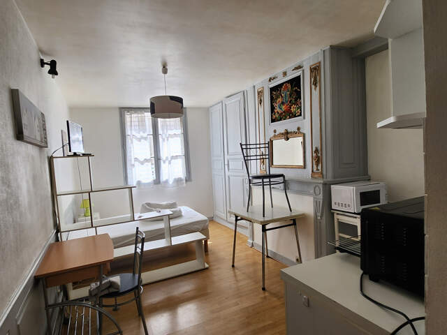 Studio meublé Gay Lussac - fac de droit — photo du bien